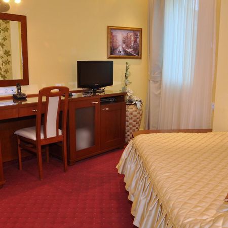 Hotel Botika Kraljevo Værelse billede